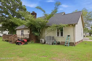 566 Ridge Dr, Winterville, NC 28590 - Photo 32