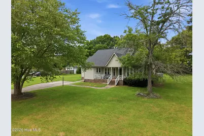 566 Ridge Drive, Winterville, NC 28590 - Photo 6