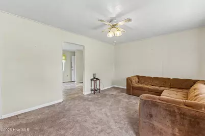 1688 W Wards Bridge Road, Warsaw, NC 28398 - Photo 8