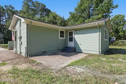 319 Lakewood Drive, Jacksonville, NC 28546 - Photo 32