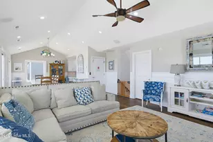 33 Porpoise Pl, North Topsail Beach, NC 28460 - Photo 4