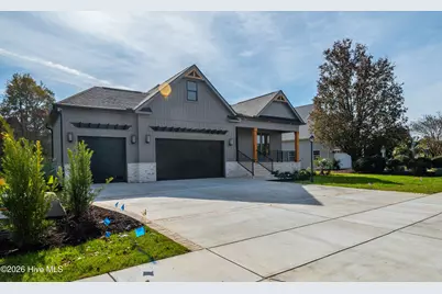 602 Lathrop Court NW, Calabash, NC 28467 - Photo 2
