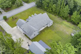 2703 E Fairway Rd, Morehead City, NC 28557 - Photo 10