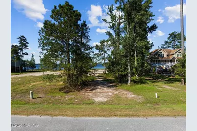 14 E Dowry Creek E, Belhaven, NC 27810 - Photo 2