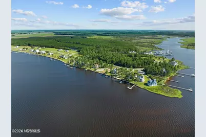 14 E Dowry Creek E, Belhaven, NC 27810 - Photo 10