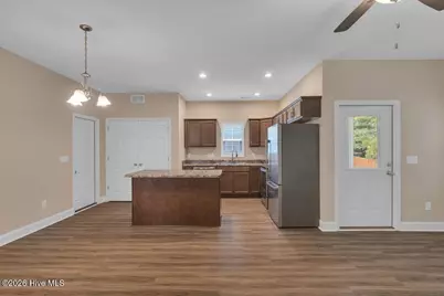 148 Broadleaf Drive, Jacksonville, NC 28546 - Photo 6