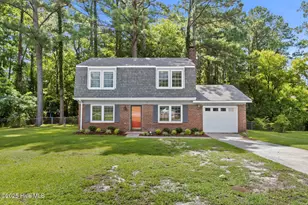 210 E Willowood Ln, Jacksonville, NC 28546 - Photo 1
