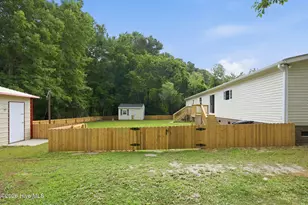 110 Southwest Dr, Newport, NC 28570 - Photo 36