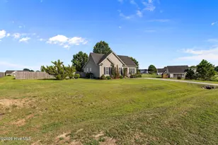 204 Planters Ridge Dr, Pikeville, NC 27863 - Photo 4