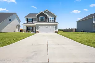 1818 Olde Towne Pointe Blvd, Jacksonville, NC 28546 - Photo 2