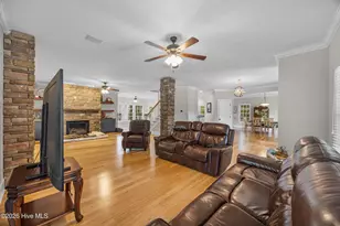 301 Red Fox Run Dr, Wallace, NC 28466 - Photo 10