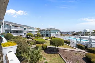 109 Teakwood Dr, Carolina Beach, NC 28428 - Photo 2