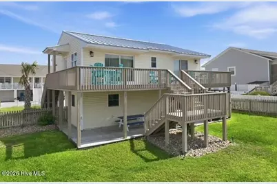 102 W Dobbs Street, Atlantic Beach, NC 28512 - Photo 4