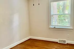 1000 Cameron Dr, Kinston, NC 28501 - Photo 34