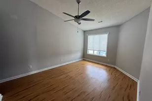 102 Breezewood Dr, Greenville, NC 27858 - Photo 6
