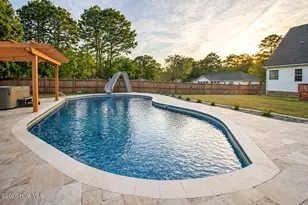 305 Holly Ln, Newport, NC 28570 - Photo 6