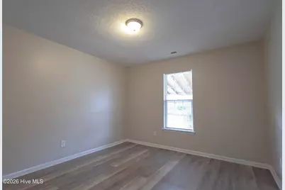 1091 W Pueblo Drive, Jacksonville, NC 28546 - Photo 8