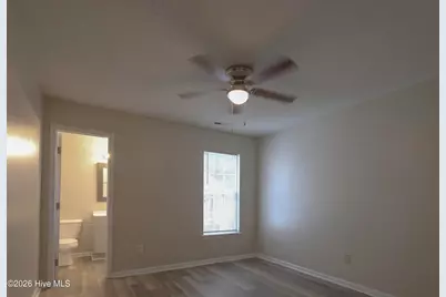 1091 W Pueblo Drive, Jacksonville, NC 28546 - Photo 6