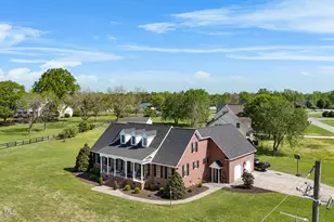 103 Arabian Cir, Beulaville, NC 28518 - Photo 2