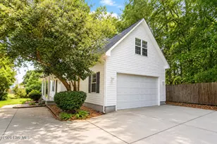 123 S Park Ln, Newport, NC 28570 - Photo 2