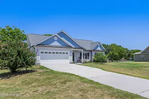 6306 W Mallard Duck Ct, Southport, NC 28461 - Photo 2