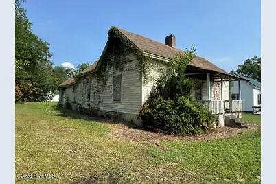 105 2nd Street, Laurinburg, NC 28352 - Photo 2
