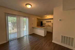 506 Myrtlewood Cir, Jacksonville, NC 28546 - Photo 2