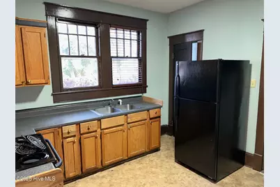 409 Biltmore Street, Greenville, NC 27858 - Photo 6