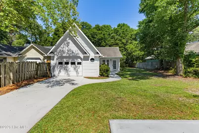 412 Dogwood Lane, Wilmington, NC 28409 - Photo 2