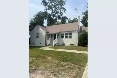 609 E 11th Street, Greenville, NC 27858 - Photo 1