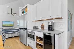 7321 Ocean Dr, Emerald Isle, NC 28594 - Photo 18