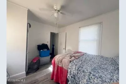 301 W 10th Street, Scotland Neck, NC 27874 - Photo 14