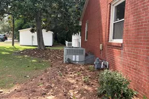 1606 W Rd, Kinston, NC 28501 - Photo 6