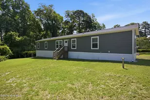 425 Beckys Creek Rd, Hampstead, NC 28443 - Photo 2