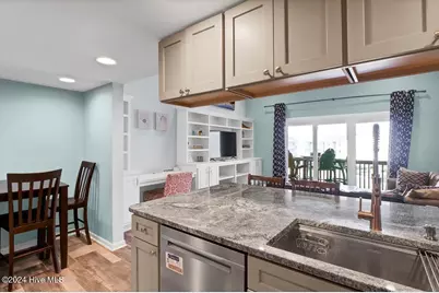 918 /235 N New River Drive #235, Surf City, NC 28445 - Photo 8