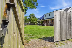 3854 Sylvan Dr, Wilmington, NC 28403 - Photo 14