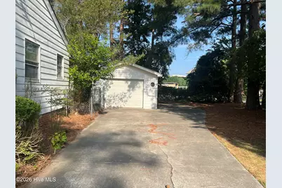 1607 E Berkley Road, Greenville, NC 27858 - Photo 4