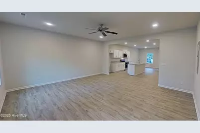 464 Maides Avenue, Wilmington, NC 28405 - Photo 2