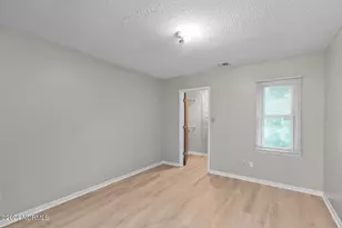 126 Windsor Ct, Jacksonville, NC 28546 - Photo 16