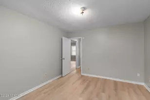 126 Windsor Ct, Jacksonville, NC 28546 - Photo 18