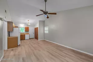 126 Windsor Ct, Jacksonville, NC 28546 - Photo 8