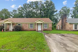 126 Windsor Ct, Jacksonville, NC 28546 - Photo 2