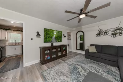 106 Marion Court, Jacksonville, NC 28546 - Photo 4