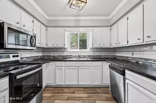 97 Quarterdeck Townes, New Bern, NC 28562 - Photo 8