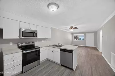 522 S Kerr Avenue #33, Wilmington, NC 28403 - Photo 10