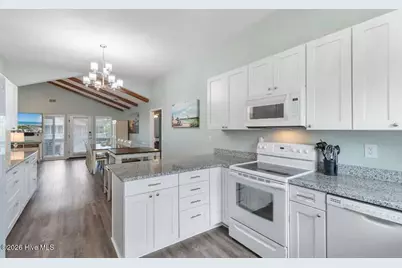 422 32nd Street, Sunset Beach, NC 28468 - Photo 14