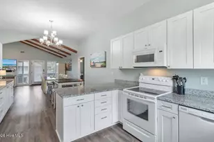 422 32nd St, Sunset Beach, NC 28468 - Photo 14