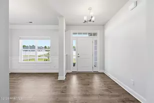 903 Eakins Ln, Richlands, NC 28574 - Photo 2