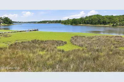 123 White Swan Way, Swansboro, NC 28584 - Photo 1