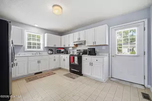810 E St John St, Tarboro, NC 27886 - Photo 16
